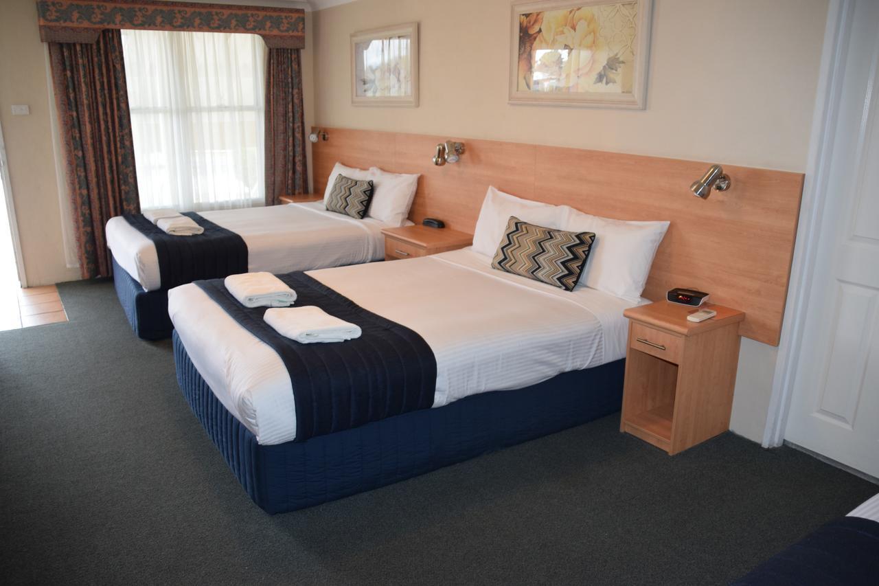 Best Western Coachman'S Inn Motel Bathurst Exterior foto